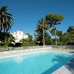 On Cote D'azur With Beachfront Views * Saint-Raphaël