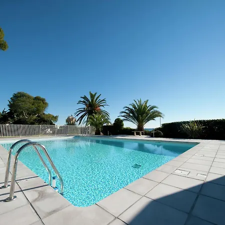 On Cote D'azur With Beachfront Views Appartement