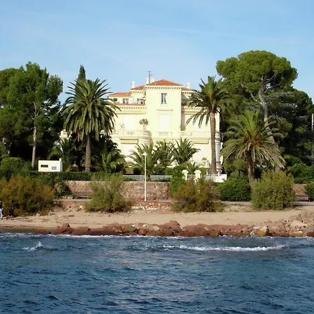 Appartamento On Cote D'azur With Beachfront Views Saint-Raphaël