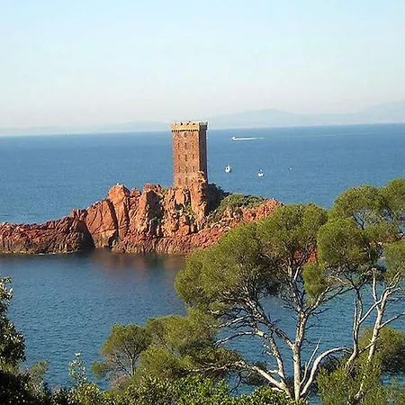On Cote D'azur With Beachfront Views