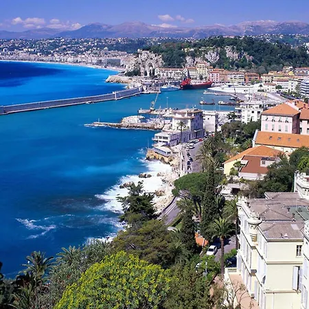 Appartement On Cote D'azur With Beachfront Views *