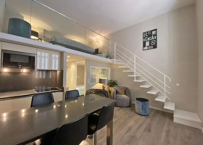 On Cote D'azur With Beachfront Views Apartmán